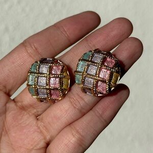 Vintage Clip On Earrings